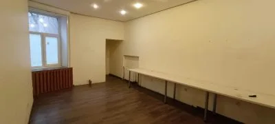Izīrē tirdzniecības telpas, Brīvības iela 148, Rīga, Labais krasts, Centrs / 250 € 8