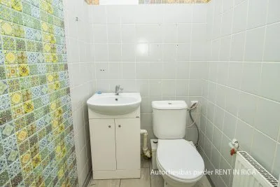 Izīrē tirdzniecības telpas, Krišjāņa Barona iela 19, Rīga, Labais krasts, Centrs / 1 300 € 7