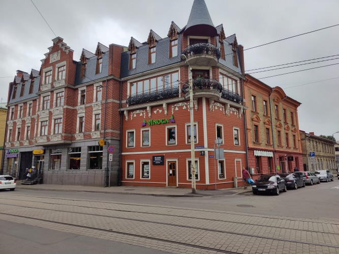 Pilsoņu iela 2 2