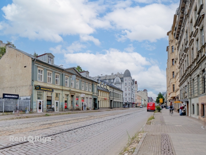 Krišjāņa Barona iela 70 37
