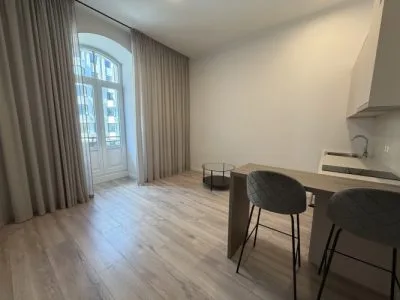 Izīrē dzīvokli, Pulkveža Brieža iela 10, Rīga, Centrs / 750 € 3
