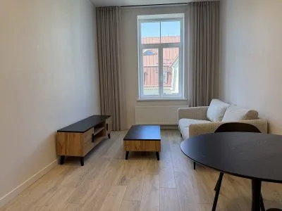 Izīrē dzīvokli, Pulkveža Brieža iela 10, Rīga, Labais krasts, Centrs / 800 € 2