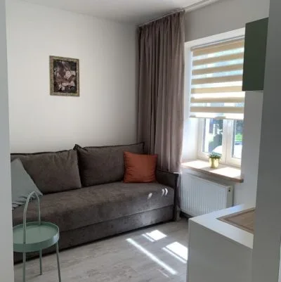 Izīrē dzīvokli, Bruņinieku iela 121, Rīga, Labais krasts, Centrs / 400 € 1