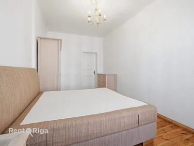 Izīrē dzīvokli, Blaumaņa iela 16/18, Rīga, Labais krasts, Centrs / 800 € 3