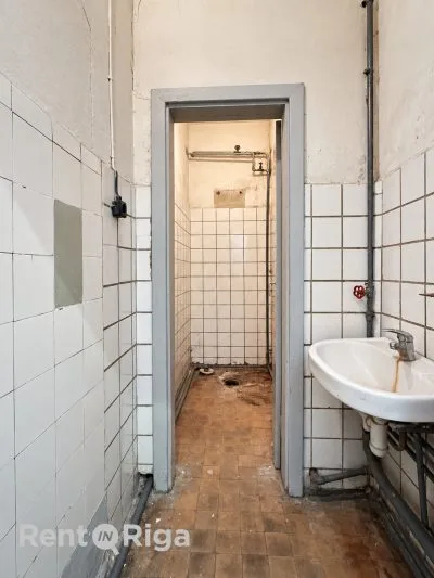 Izīrē noliktavu, Krustpils iela 17, Rīga, Labais krasts, Pļavnieki / 320 € 3