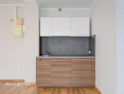 Izīrē tirdzniecības telpas, Lielā iela 19 k-2 4E, Mārupes novads, Mārupe / 750 € 7
