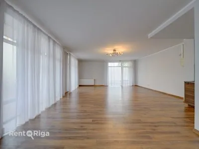 Izīrē biroju, Lielā iela 19 k-2 4E, Mārupes novads, Mārupe / 750 € 4