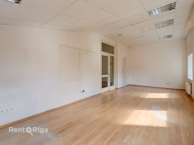 Izīrē biroju, Pildas iela 16A, Rīga, Labais krasts, Dārzciems / 686 € 3