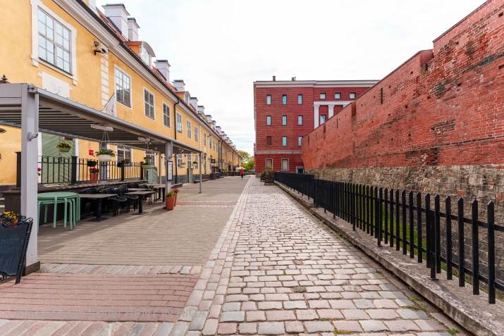 Torņa iela 4 3