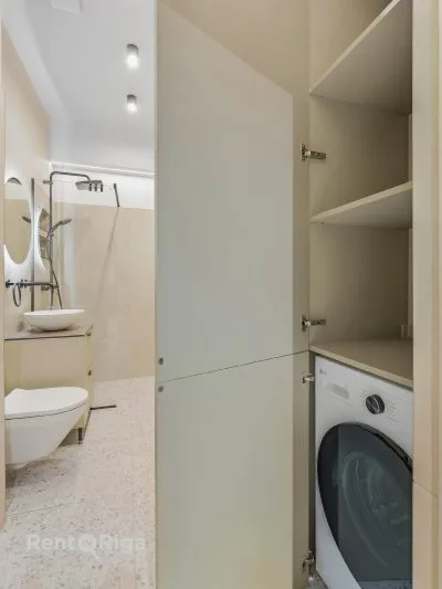 Pārdod dzīvokli, Eksporta iela 3, Rīga, Labais krasts, Centrs / 278 000 € 8