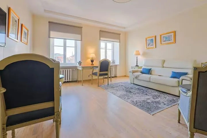 Šķūņu iela 16 1