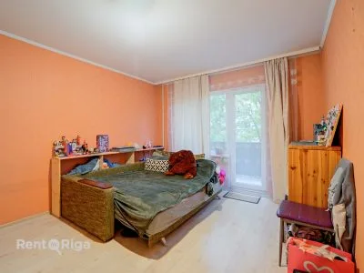 Pārdod dzīvokli, Mazā Stacijas iela 22, Rīga, Dzirciems / 39000 € 1