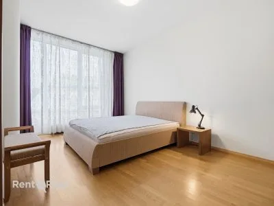 Продажа квартиры, Republikas laukums улица 3, Rīga, Labais krasts, Centrs / 180 000 € 2