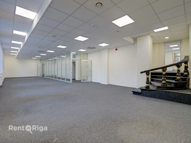 Izīrē tirdzniecības telpas, Dzirnavu iela 57, Rīga, Labais krasts, Centrs / 3 199 € 21