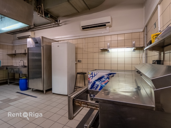 Izīrē tirdzniecības telpas, Stabu iela 30, Rīga, Labais krasts, Centrs / 6 125 € 8