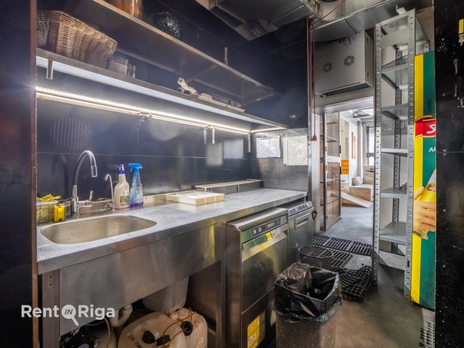 Izīrē tirdzniecības telpas, Stabu iela 30, Rīga, Labais krasts, Centrs / 6 125 € 13
