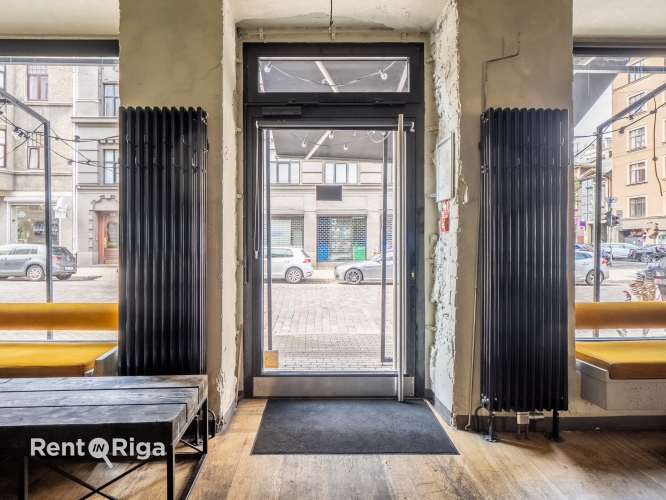 Izīrē tirdzniecības telpas, Stabu iela 30, Rīga, Labais krasts, Centrs / 6 125 € 22