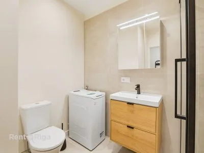 Skaists, svaigi remontēts dzīvoklis ilgtermiņa īrei., Duntes iela 28, Rīga / 700 € 11