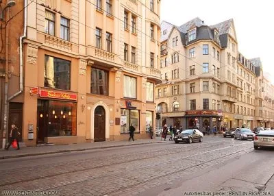 Izīrē tirdzniecības telpas, Barona iela 28, Rīga, Labais krasts, Centrs / 2 000 € 1