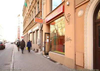 Izīrē tirdzniecības telpas, Barona iela 28, Rīga, Labais krasts, Centrs / 2 000 € 4