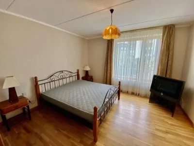 Izīrē dzīvokli, Rūpniecības iela 21, Rīga, Labais krasts, Centrs / 650 € 8