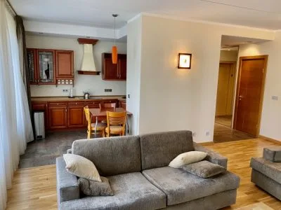 Izīrē dzīvokli, Rūpniecības iela 21, Rīga, Labais krasts, Centrs / 650 € 3