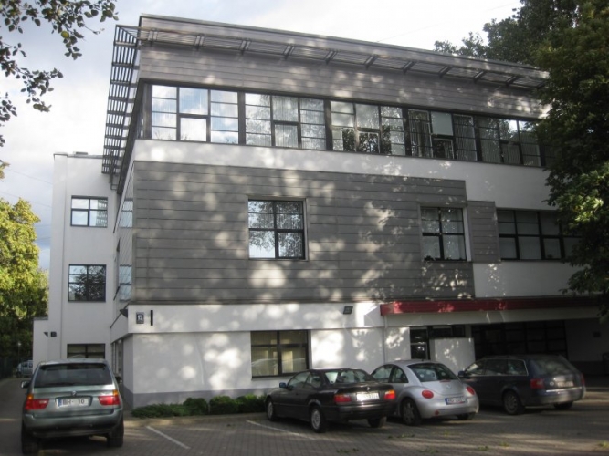 Attēls 1 no 11