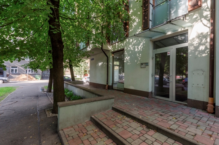 Pārdod tirdzniecības telpas, Nītaures iela 3, Rīga, Labais krasts, Centrs / 280 000 € 7