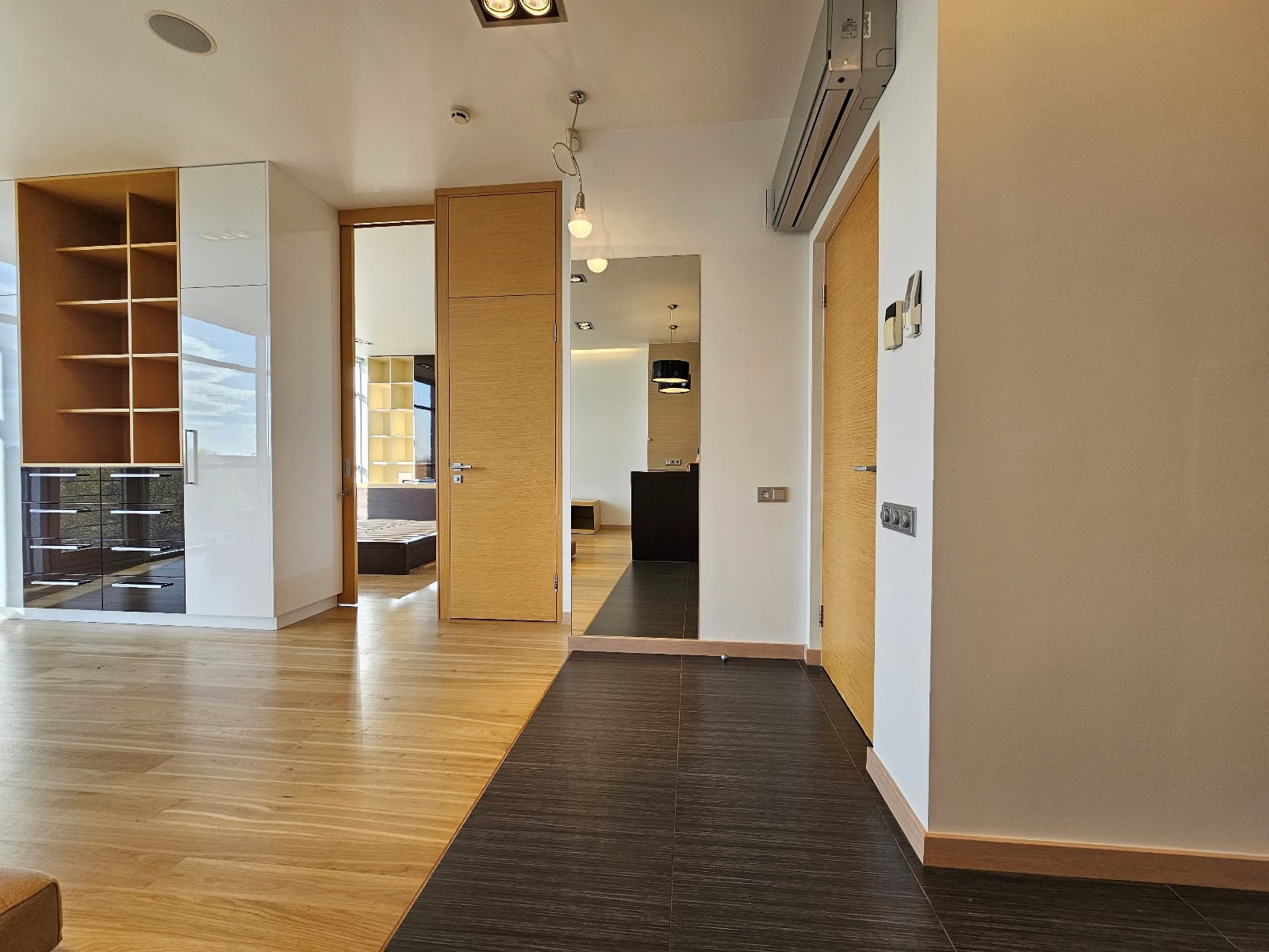 Izīrē dzīvokli, Ūdens iela 12, Rīga, Kreisais krasts, Dzirciems / 780 € 15