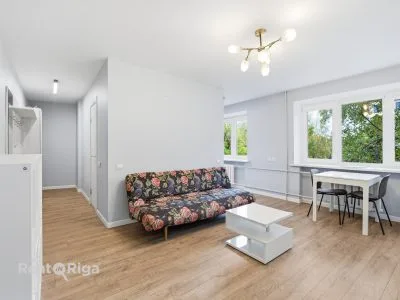 Izīrē dzīvokli, Trijādības iela 4A, Rīga, Āgenskalns / 490 € 1